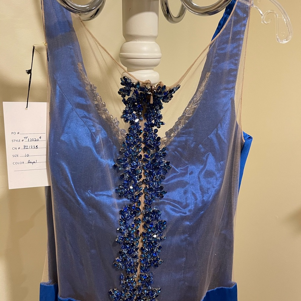 Lovely Blue Dress - Picture 4 of 6